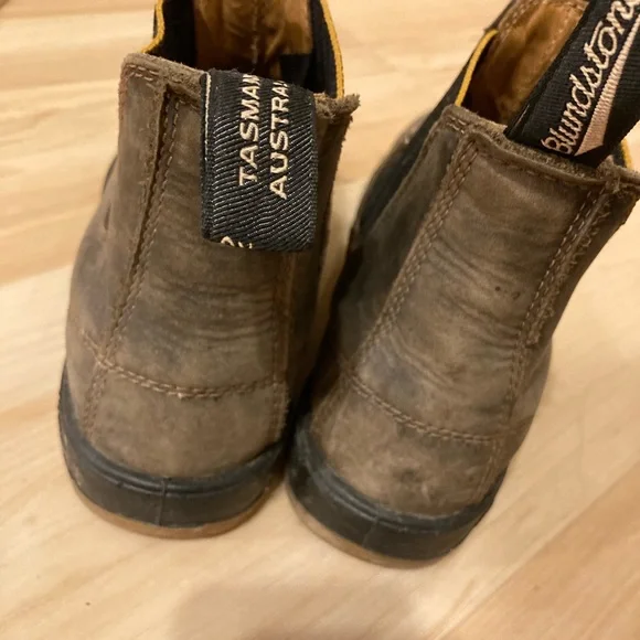 Blundstone Brown Leather Boots - Picture 2 of 4